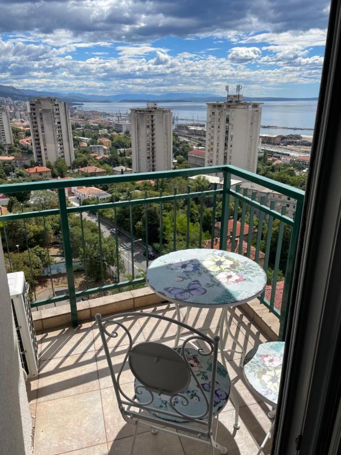 Apartment With Amazing City View Rijeka Exterior photo